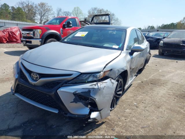 4T1BZ1HK0JU019437 Toyota Camry Xse/xle
