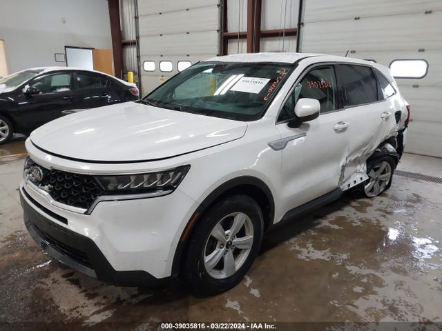 KIA SORENTO LX 2021 5XYRG4LC9MG005651 Image 2