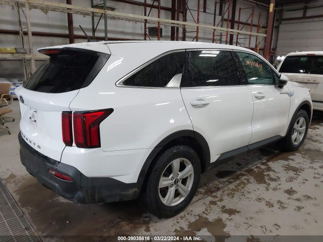 KIA SORENTO LX 2021 5XYRG4LC9MG005651 Image 4