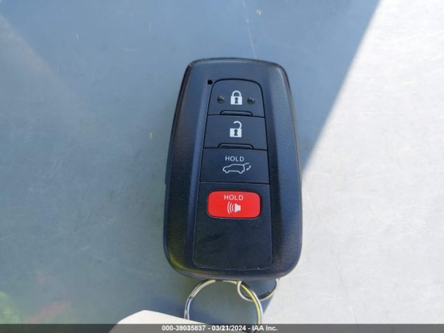 5TDHZRAH0NS097576 Toyota Highlander Xle