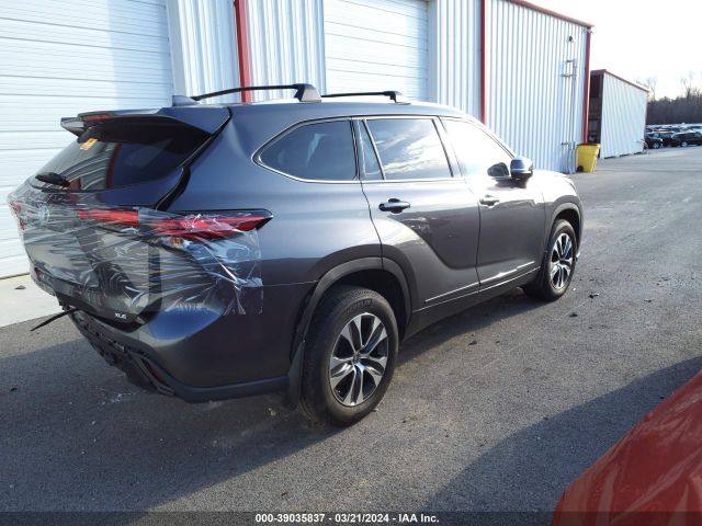 5TDHZRAH0NS097576 Toyota Highlander Xle