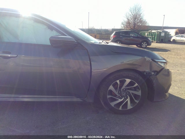 Honda CIVIC EX 2018 2HGFC2F7XJH574041 Image 17
