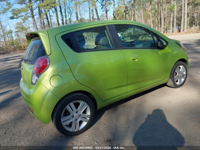 Chevrolet Spark 1lt Auto 2014 KL8CD6S91EC404617 Image 4