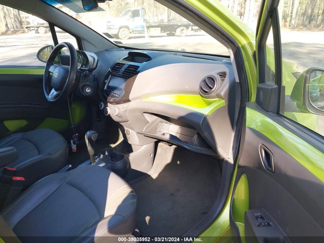Chevrolet Spark 1lt Auto 2014 KL8CD6S91EC404617 Image 5