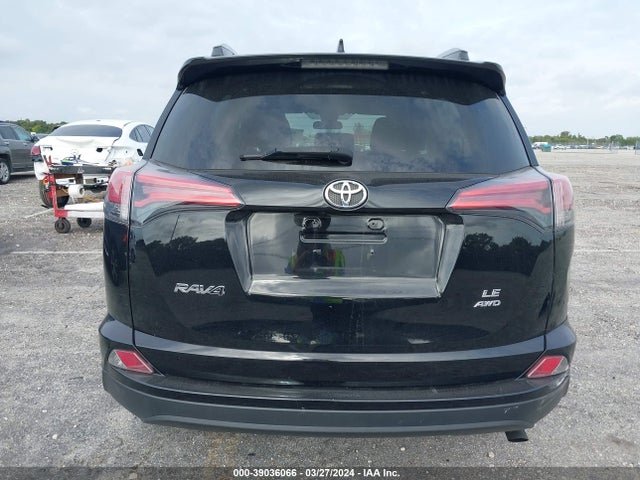 Toyota RAV4 LE 2018 2T3BFREV7JW835347 Image 17
