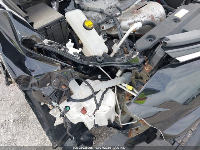 Toyota RAV4 LE 2018 2T3BFREV7JW835347 Image 18