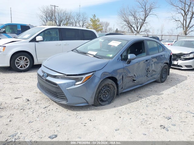 Toyota Corolla Hybrid Le 2024 JTDBCMFE6R3040430 Image 2
