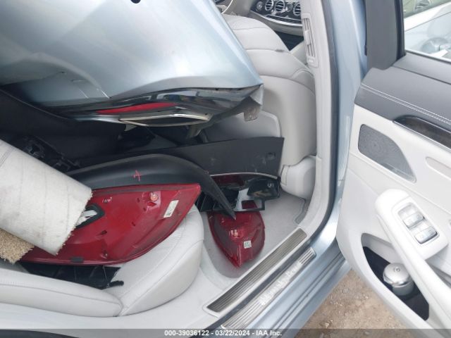 WDDUG8CB1GA212957 Mercedes-Benz S 550