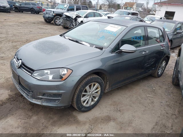 3VW217AU2FM008832 Volkswagen Golf Tsi S 4-door