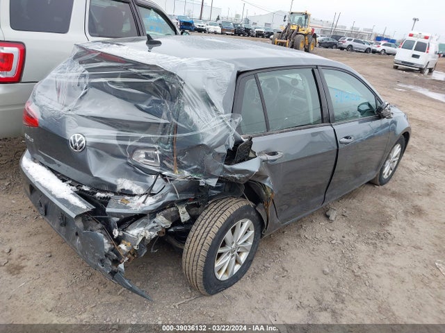 3VW217AU2FM008832 Volkswagen Golf Tsi S 4-door