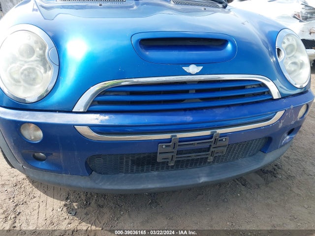 2006 MINI COOPER S WMWRE33576TN26146 Photo 5