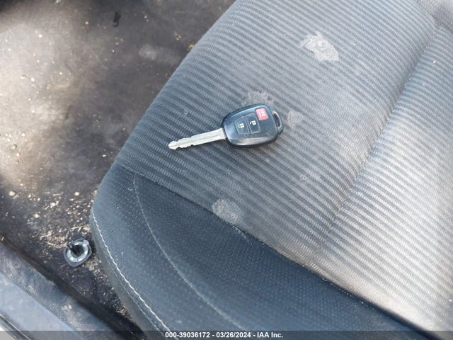 Toyota Rav4 Xle 2014 JTMRFREV0EJ005442 Image 11