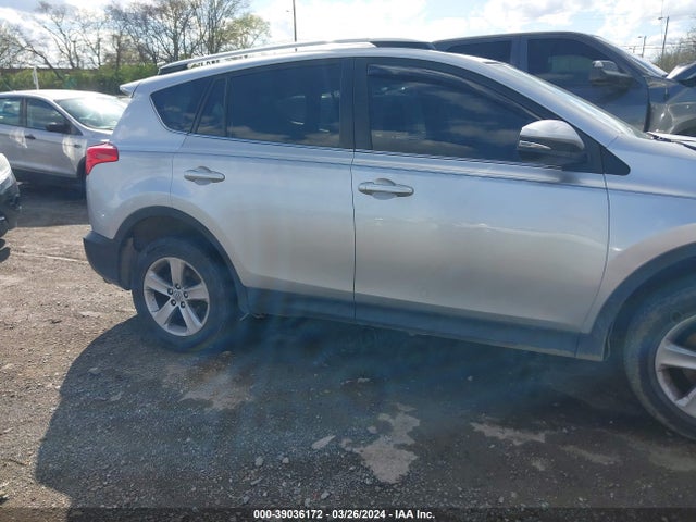 Toyota Rav4 Xle 2014 JTMRFREV0EJ005442 Image 13