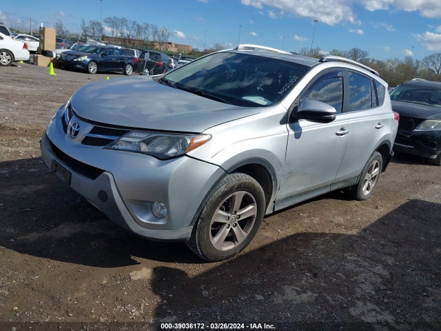 Toyota Rav4 Xle 2014 JTMRFREV0EJ005442 Image 2