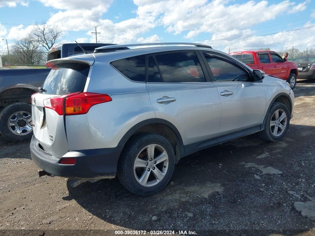 Toyota Rav4 Xle 2014 JTMRFREV0EJ005442 Image 4