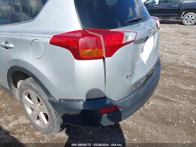 Toyota Rav4 Xle 2014 JTMRFREV0EJ005442 Image 6