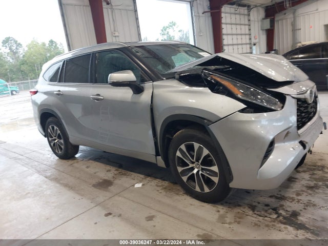 Toyota Highlander Xle 2021 5TDGZRAH8MS516476 Image 13