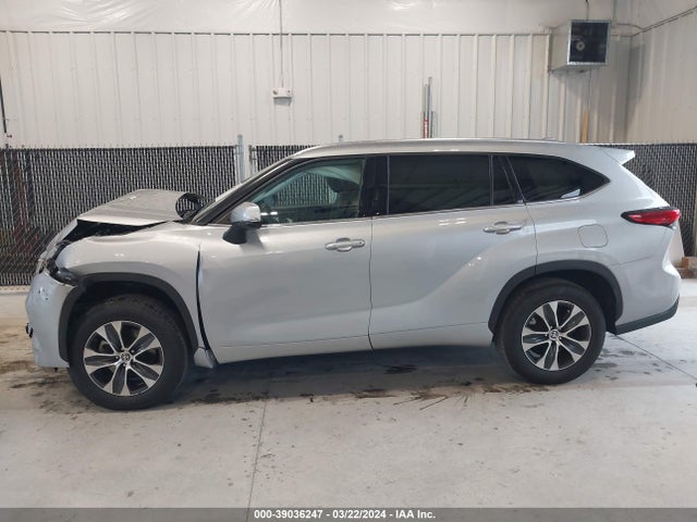 Toyota Highlander Xle 2021 5TDGZRAH8MS516476 Image 14