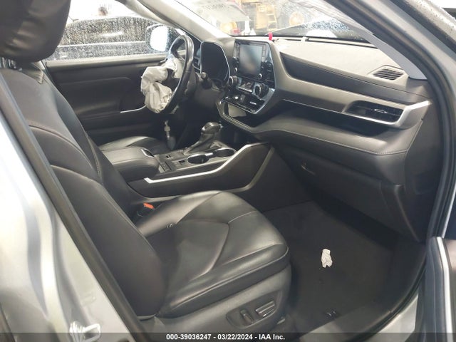 Toyota Highlander Xle 2021 5TDGZRAH8MS516476 Image 5