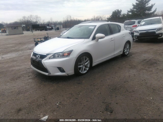 JTHKD5BH9F2224697 Lexus CT 200H