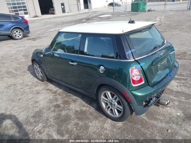 2013 MINI HARDTOP WMWSV3C55DT392395 Photo 2