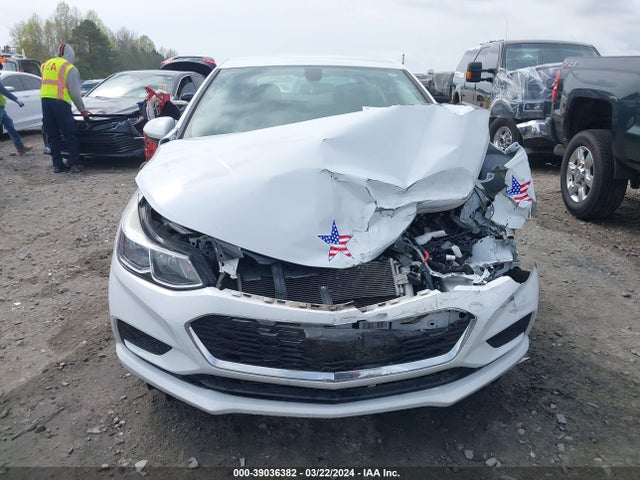 Chevrolet Cruze Ls Auto 2018 1G1BC5SM7J7107044 Image 18