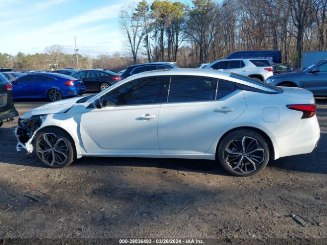 1N4BL4CW3PN373995 Nissan Altima Sr Intelligent Awd