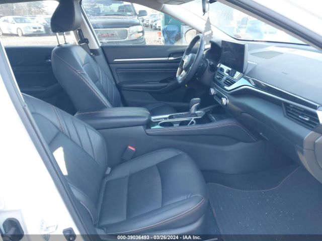1N4BL4CW3PN373995 Nissan Altima Sr Intelligent Awd