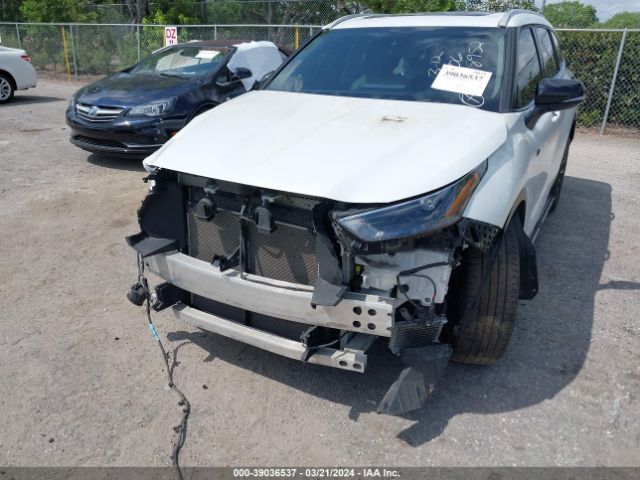 2022 TOYOTA HIGHLANDER 5TDGZRAH0NS554706 Photo 5
