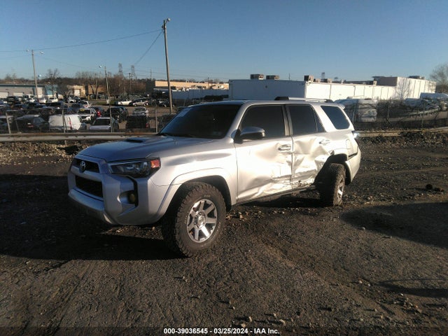 Toyota 4runner Trail 2014 JTEBU5JR2E5168977 Image 2