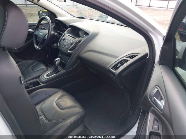 Ford FOCUS SE 2016 1FADP3F20GL299723 Image 5