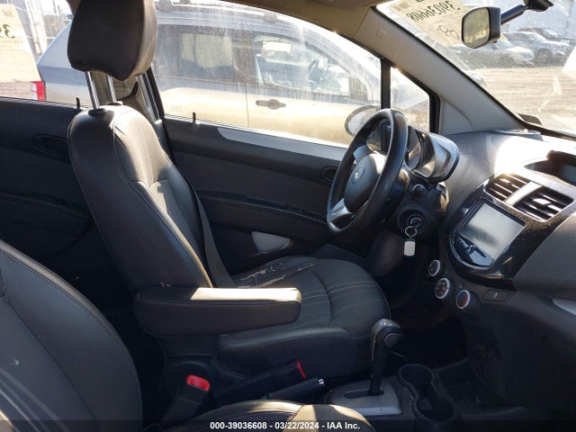 Chevrolet Spark 1lt Auto 2014 KL8CD6S99EC539649 Image 5