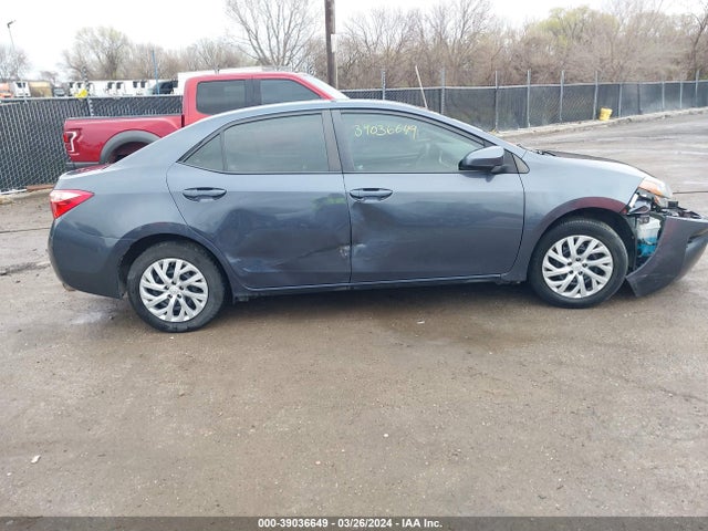 Toyota COROLLA LE 2017 5YFBURHE1HP734097 Image 14
