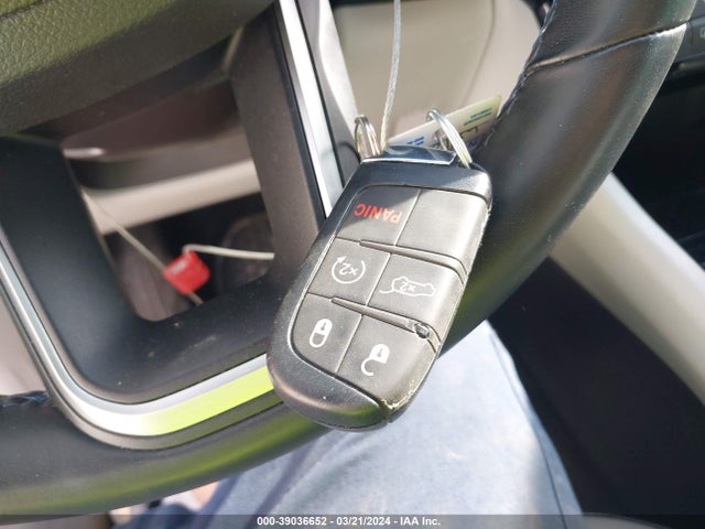 3C4NJCBB0NT213284 Jeep Compass Latitude Fwd
