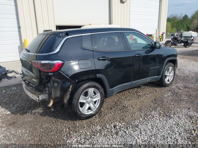 3C4NJCBB0NT213284 Jeep Compass Latitude Fwd