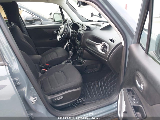 Jeep Renegade Latitude 4x4 2018 ZACCJBBB4JPH12866 Image 5