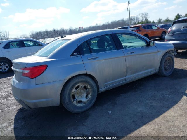 1C3CCBAB6EN124448 Chrysler 200 LX