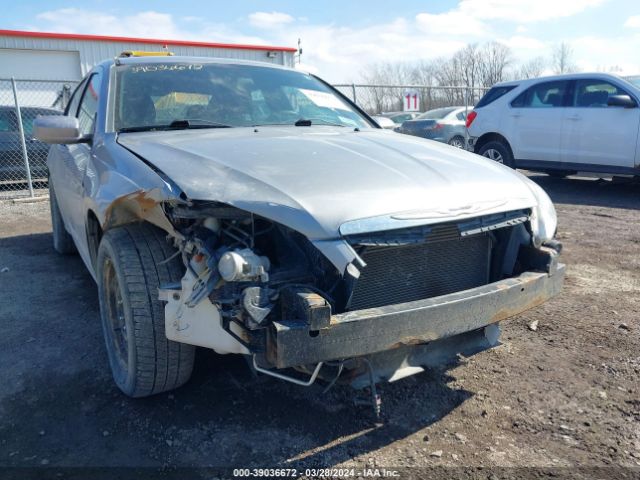 1C3CCBAB6EN124448 Chrysler 200 LX