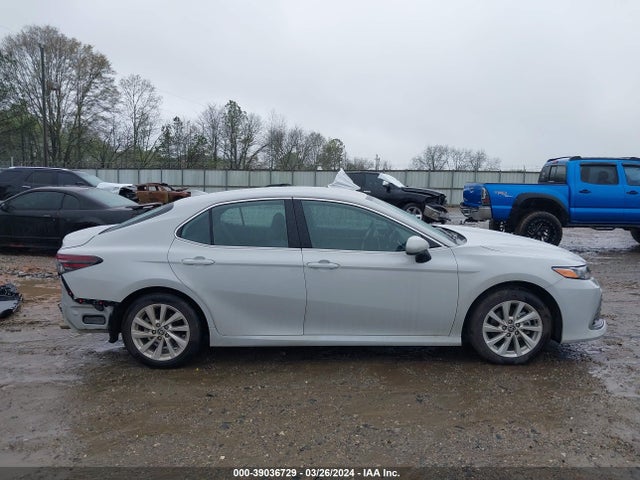 Toyota CAMRY LE 2024 4T1C11AK2RU189932 Image 14