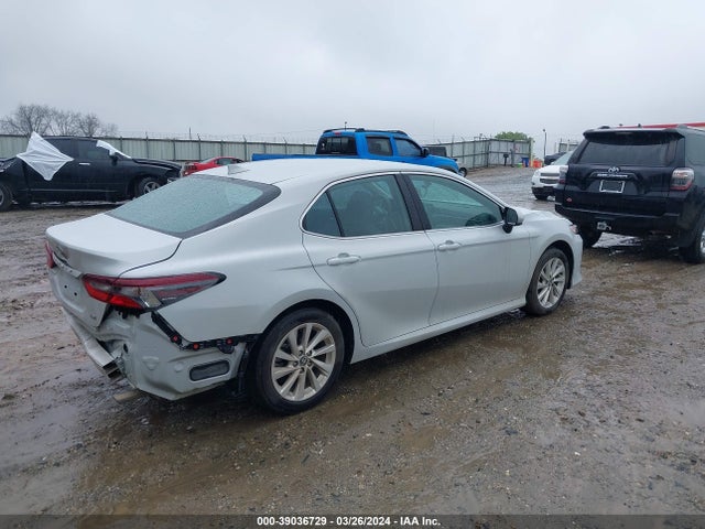 Toyota CAMRY LE 2024 4T1C11AK2RU189932 Image 4