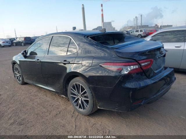 2021 TOYOTA CAMRY 4T1F11AK6MU558913 Photo 2