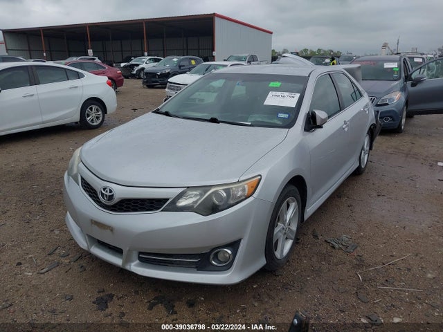 Toyota CAMRY SE 2014 4T1BF1FK6EU360701 Image 2
