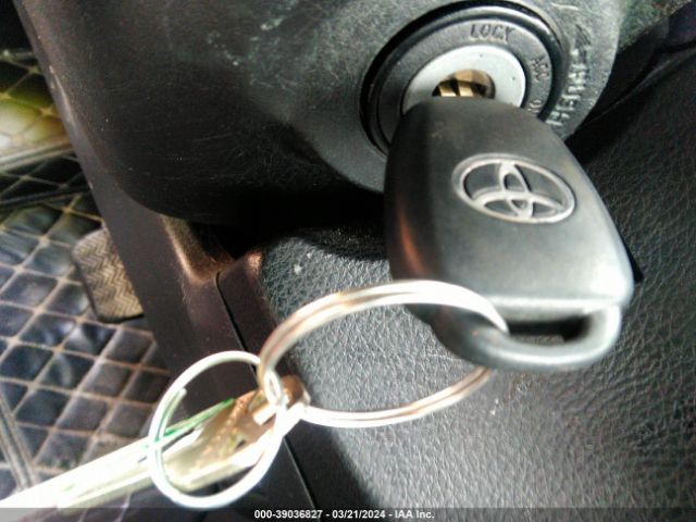 2T1BURHE1HC815407 Toyota COROLLA LE