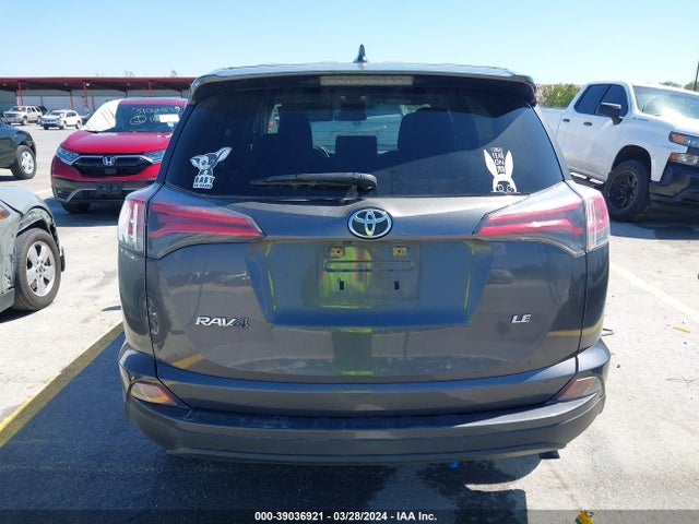 Toyota RAV4 LE 2018 JTMZFREV5JJ169182 Image 17