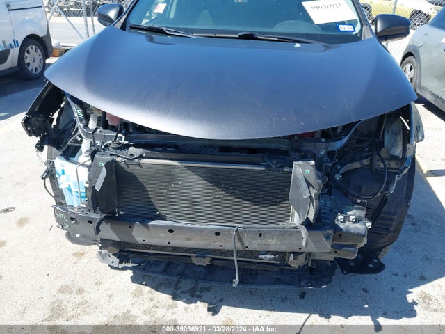 Toyota RAV4 LE 2018 JTMZFREV5JJ169182 Image 6