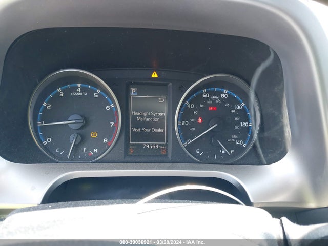 Toyota RAV4 LE 2018 JTMZFREV5JJ169182 Image 7