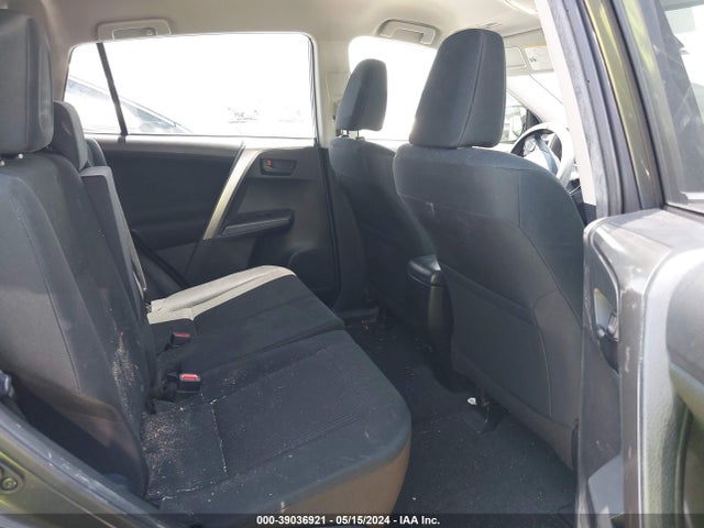 Toyota RAV4 LE 2018 JTMZFREV5JJ169182 Image 8