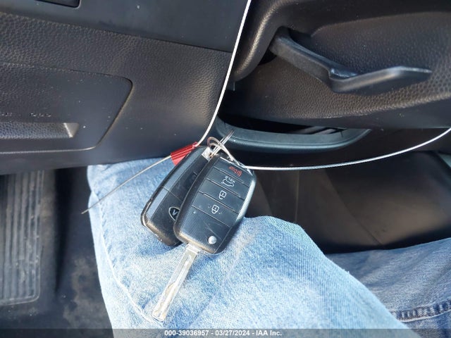 KIA Soul 2018 KNDJN2A22J7582645 Image 11