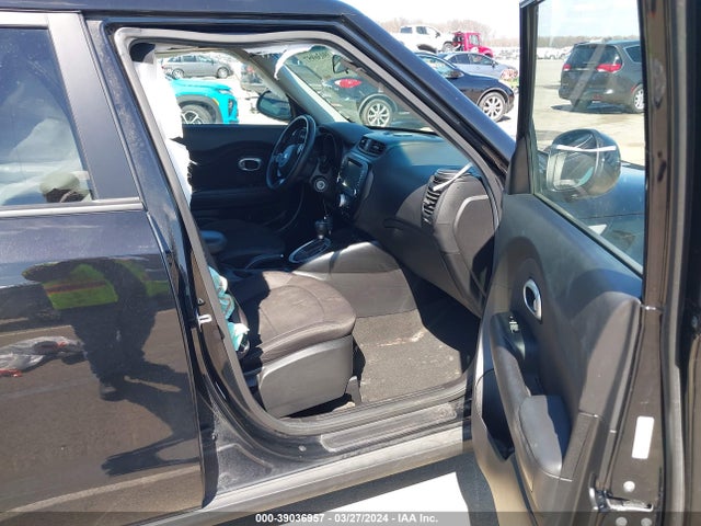 KIA Soul 2018 KNDJN2A22J7582645 Image 5