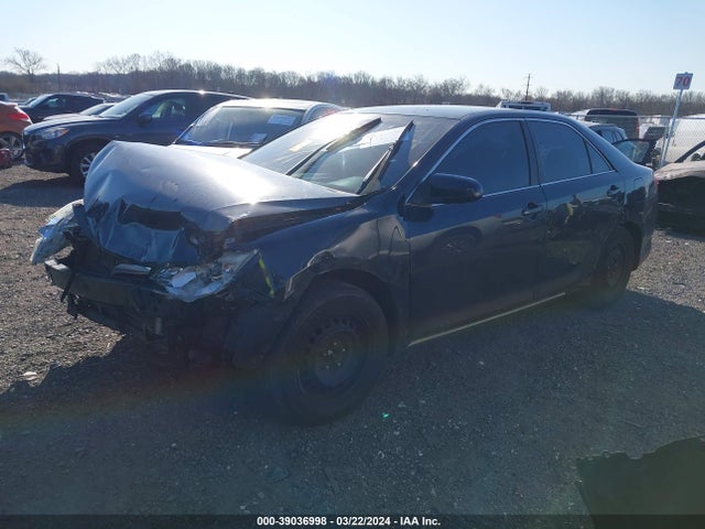 Toyota CAMRY LE 2014 4T4BF1FKXER424020 Image 2